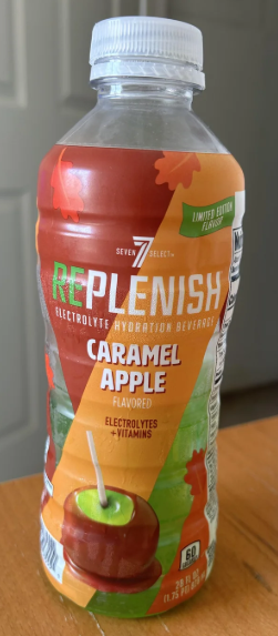 7-Eleven推出了一種限時新口味——焦糖蘋果飲料包裝設計